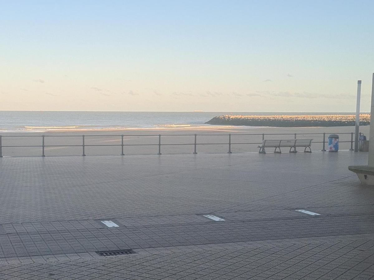 Ferienwohnung Frontaal Gelijkvloers Seaview 80M² 2 Slp Ostende Exterior foto